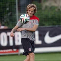 Rakitic Diklaim Dapat Tawaran dari Madrid, Barca, dan Atletico