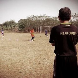 Menyoal Kualitas Pelatih SSB yang Belum Merata