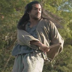 Ini Aksi Reza Rahadian sebagai Pendekar