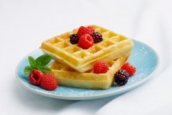 Yuk, Bikin Waffle Pisang yang Legit Enak!
