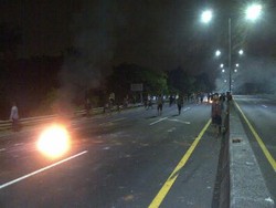 Diduga Bonek Sweeping Suporter Arema, Tol Satelit-Perak Sempat Lumpuh