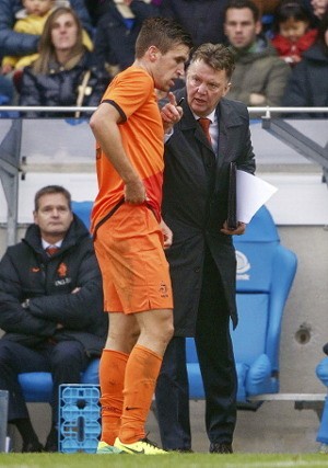 Van Gaal Suka Strootman, tapi..