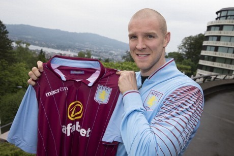Philippe Senderos Gabung Aston Villa