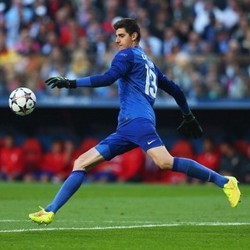 Courtois Bikin Buffon Terkesan