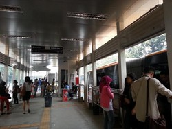 Halte TransJ Karet Baru Resmi Beroperasi