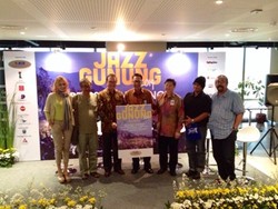 Butet Kartaredjasa: Jazz Gunung Bikin Ingat Gusti Allah, Jazz di Kemayoran Paling Hanya Ingat Gubernur