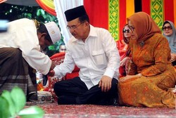 Di Sela-sela Kampanye, JK Berbagi Kisah Perjuangan Cintanya