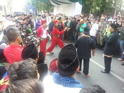 Ini Respons Bule-bule tentang Festival Palang Pintu di Kemang