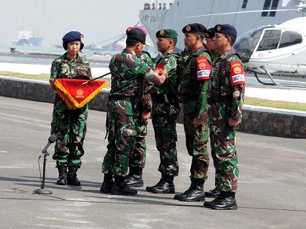 Panglima TNI Tutup Latgab TNI 2014 di Surabaya