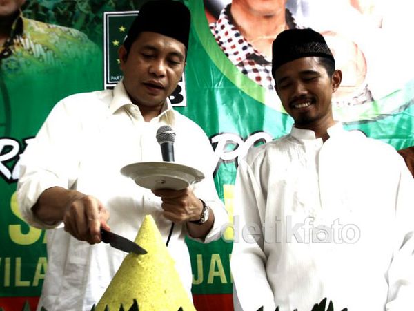 Posko Santri Pemenangan Jokowi-JK Posko Santri Pemenangan Jokowi-JK