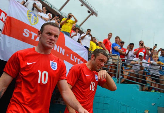 Dikritik Scholes, Rooney Menyerang Balik