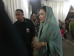 Titiek Soeharto Datang ke Haul Taufiq Kiemas di Kediaman Megawati