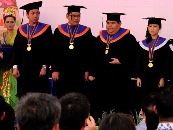 Acara Kelulusan 279 wisudawan UMN