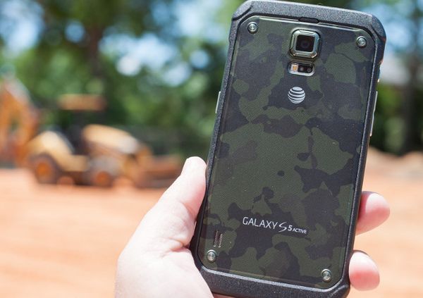 Galaxy S5 Active, Android Tangguh Berseragam Tentara
