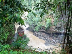 Siapa Sangka, Raja Thailand Pernah ke Curug Dago di Bandung