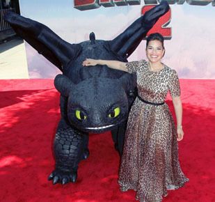 Ketika Si Ugly Betty, America Ferrera Tampil Langsing di Karpet Merah