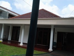 Jelang Debat Capres, Rumah Jokowi Masih Tampak Sepi