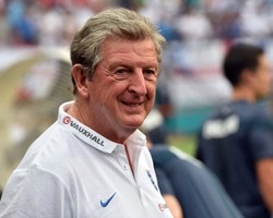 Hodgson Disarankan Mainkan Rooney-Lambert-Sturridge Sekaligus