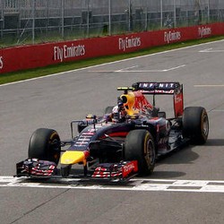 Lewati Rosberg di Lap-lap Terakhir, Ricciardo Juara di Kanada