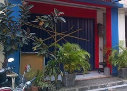 Tak Kunjung Berhaji Meski Sudah Bayar, Calon Jemaah Segel Biro Travel