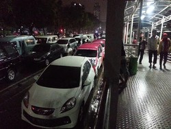 3 Halte TransJ di Dekat Monas Terpaksa Ditutup Karena Parkir Liar