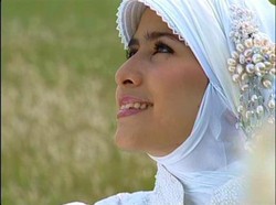 Insiden Kertas Kecil Tak Ada Kaitannya dengan Kualitas Kandidat dalam Debat