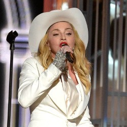 Garap Album Baru, Madonna Gaet Banyak Musisi
