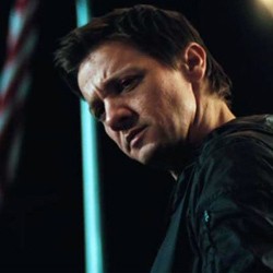 Jeremy Renner Siap Beraksi Lagi di Mission: Impossible V