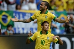 Alves: Neymar Pembuat Perbedaan bagi Brasil