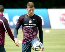 Saat Barkley Nyaris Ketinggalan Bus Tim Inggris dan Bikin Macet Jalanan