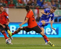 Dzeko Pikul Asa si Debutan Bosnia-Herzegovina