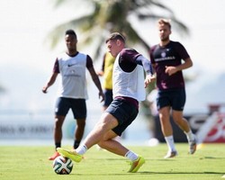 Inggris Wajib Memulai dengan Kemenangan