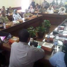 Hearing Bahas Penutupan Dolly Deadlock