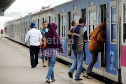 Perjalanan Commuter Line Pagi Ini Kembali Normal