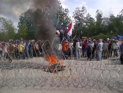 Buntut Kasus Cekcok Istri Bupati, Kantor Pemkab Kampar Dikepung Pendemo