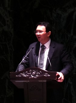 Ahok Akan Bangun Areal Jualan Bawah Tanah di Monas