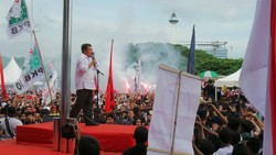 Kampanye di Makasar, JK Disambut Riuh Puluhan Ribu Pendukung