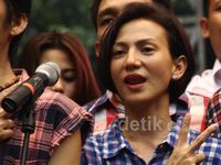 Wanda Hamidah Hadiri Deklarasi Revolusi Mental