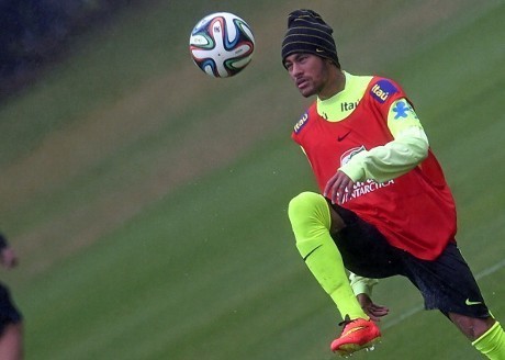 Neymar Sebagai Tumpuan