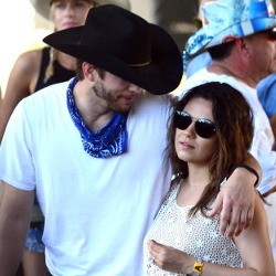 Kapan Mila Kunis dan Ashton Kutcher Akan Menikah?