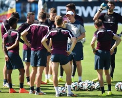 Jelang Lawan Italia, Pemain-pemain Inggris Konsumsi Pil Anti-Malaria