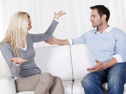 Kekasih Berlaku Kasar, Pantaskah Hubungan Dipertahankan?