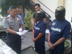 Pengrajin Asbak Ini Jual Emas Oplosan Disertai Surat dan Stempel Palsu