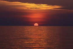 Inikah Sunset Paling Sempurna di Indonesia?