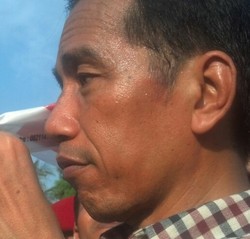 Dihadapan Ratusan Santri, Jokowi Curhat Soal Fitnah ke Dirinya