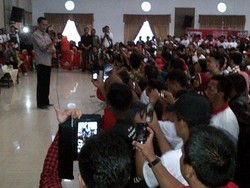Sapa Ratusan Pendukung di Ciamis, Jokowi: Kumaha Damang?