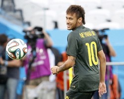 Pemain Brasil Harus Bantu Topang Beban Neymar