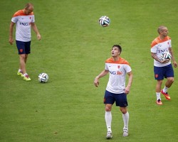 Sneijder, Robben, dan Van Persie Paling Diwaspadai Spanyol