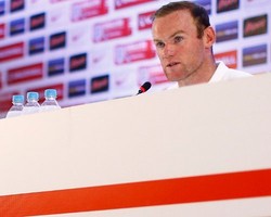 Rooney: Italia Patut Waspadai Inggris