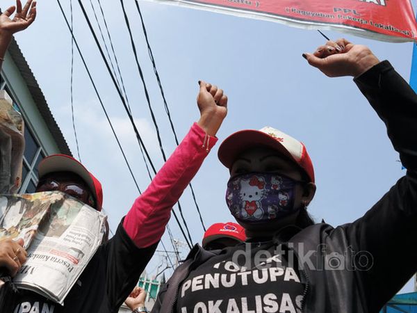 Aksi Damai Pekerja Lokalisasi Dolli -Jarak